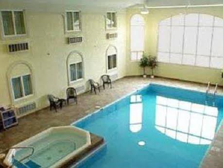 Country Lane Inn & Suites Суифт-Каррент Экстерьер фото